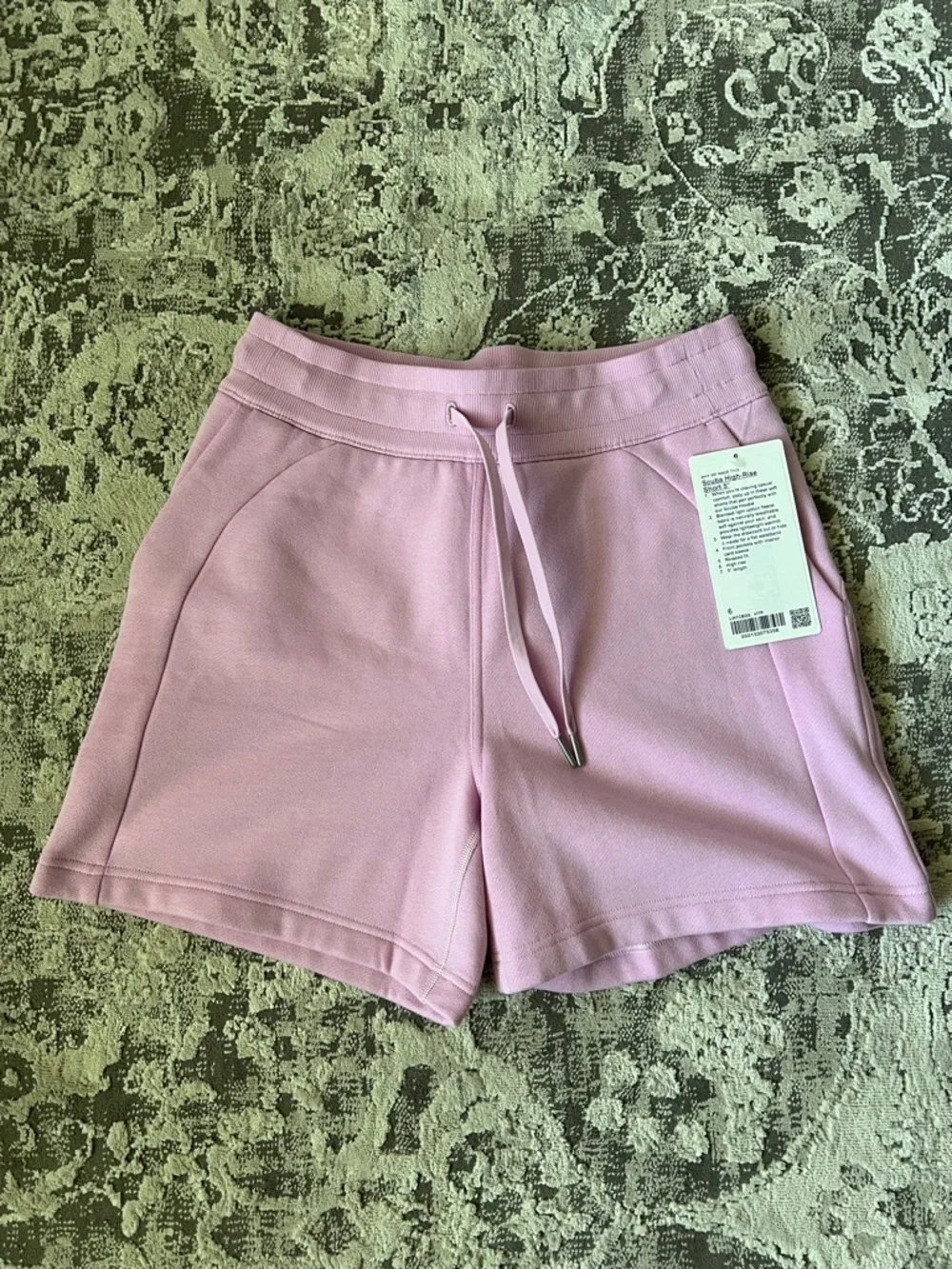 Lululemon scuba shorts 5” - Picture 1 of 4